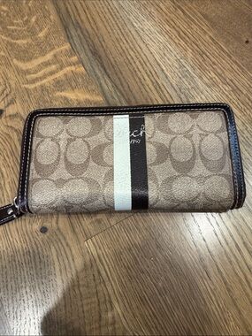 Coach Signature Canvas Wallet in Tan with Ivory and Dark Brown Stripes